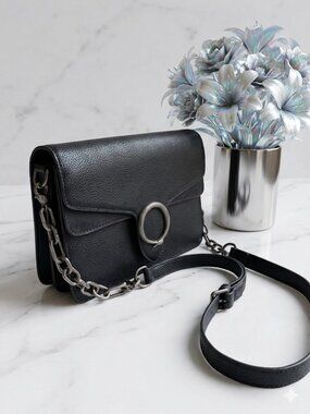 🐍 Lily & Ivy Serpent Ring Vegan Leather Crossbody - Gunmetal & Black